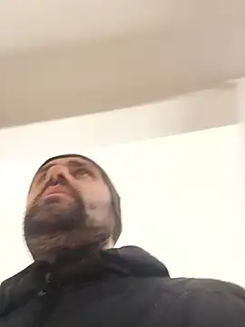 Snapshot of Govora chatting on February 19, 2025, 10:01 am Govora online show from February 19, 2025, 10:01 am