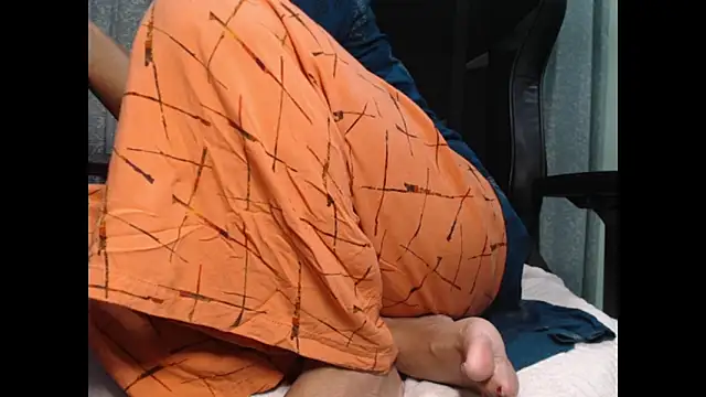 CuteRhea69 online show from April 7, 2026, 2:17 pm