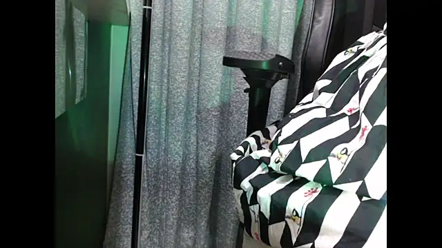 CuteRhea69 online show from May 24, 2026, 12:43 pm