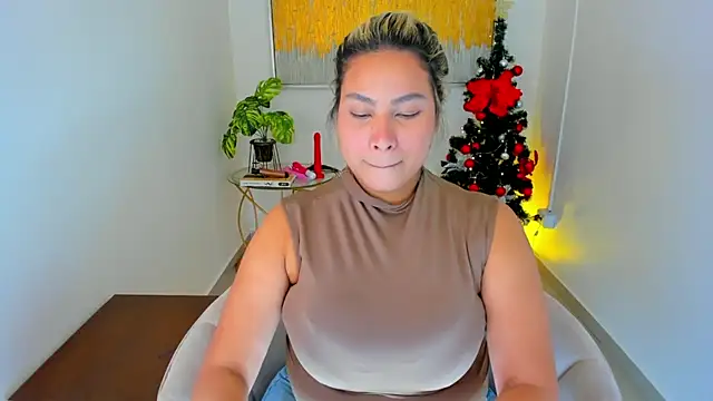 Carlota peach online show from January 4, 2025, 7:34 pm