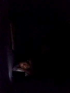 Snapshot of Pretinhoo25 chatting on February 27, 2026, 2:33 am Pretinhoo25 online show from February 27, 2026, 2:33 am