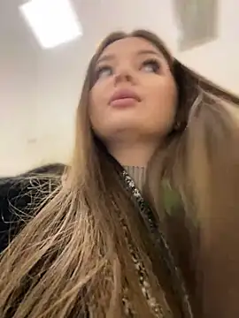 KrisMagnoly online show from December 26, 2024, 4:36 pm