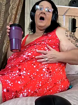 davisdesiresxh online show from September 9, 2025, 5:12 pm