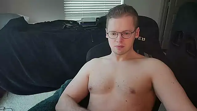 Snapshot of doloresman chatting on May 16, 2026, 6:28 pm doloresman online show from May 16, 2026, 6:28 pm