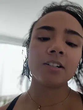 Lea Foster online show from September 21, 2025, 7:59 pm