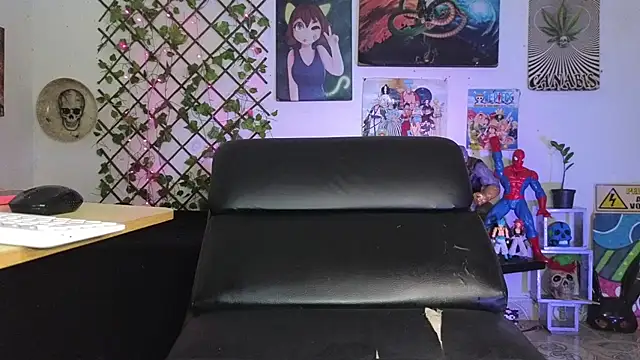 chirlleyy online show from December 20, 2025, 12:12 pm