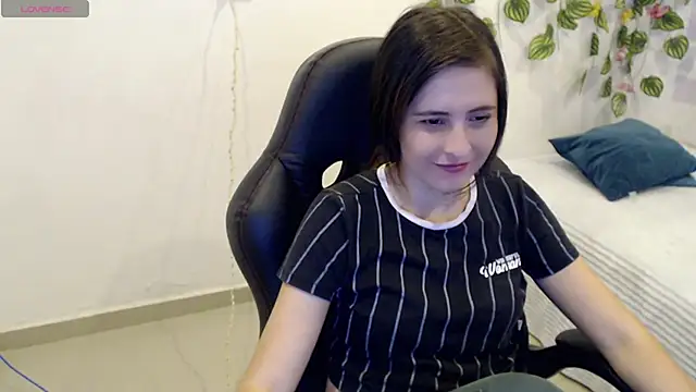 tania sweet   online show from January 17, 2025, 4:04 pm