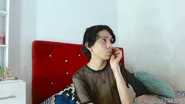 LAICK 01 online show from September 25, 2025, 5:27 pm