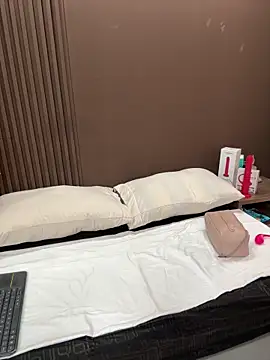 Melissabaylin online show from March 16, 2026, 4:00 pm