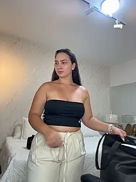 ava blue online show from April 16, 2026, 6:19 pm