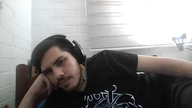 hung weeb online show from March 5, 2025, 3:40 am