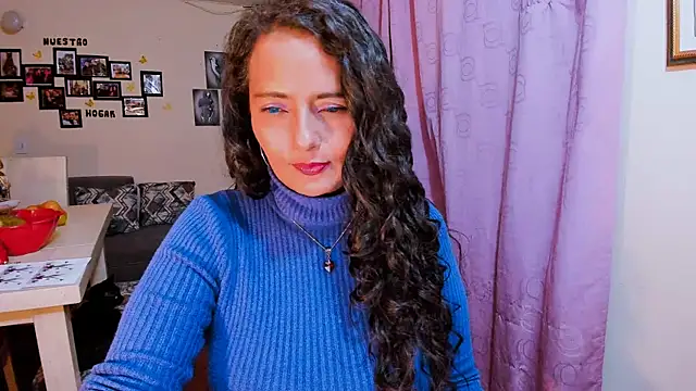 emma luxy online show from February 6, 2026, 11:41 pm