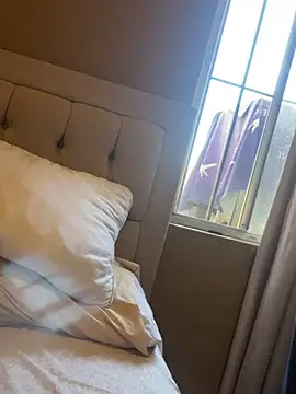 Tomthelong online show from February 20, 2025, 3:41 pm