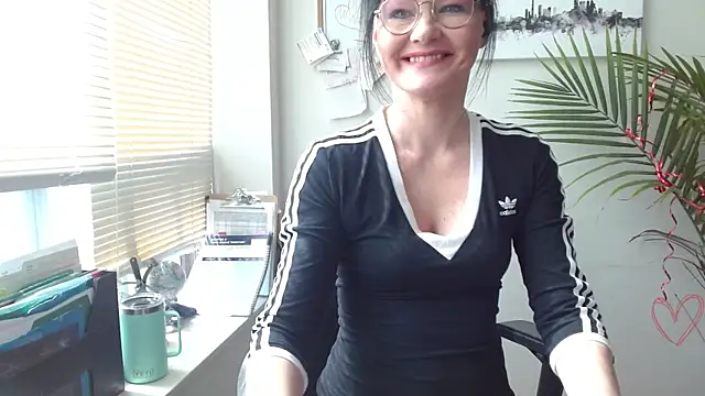 City Kat online show from April 16, 2026, 3:46 pm