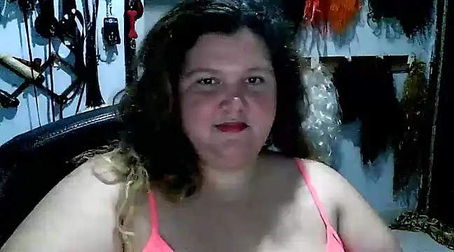 squirt322bbw online show from March 4, 2025, 3:22 am