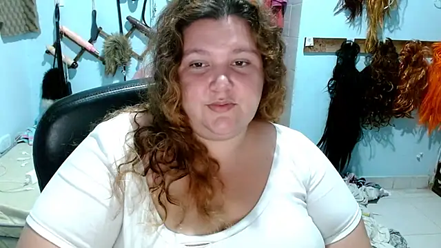 squirt322bbw online show from October 1, 2025, 8:15 pm