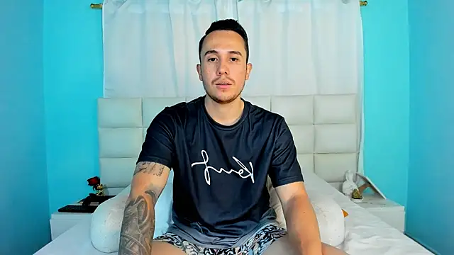 juan  jimenez online show from October 20, 2025, 9:15 pm