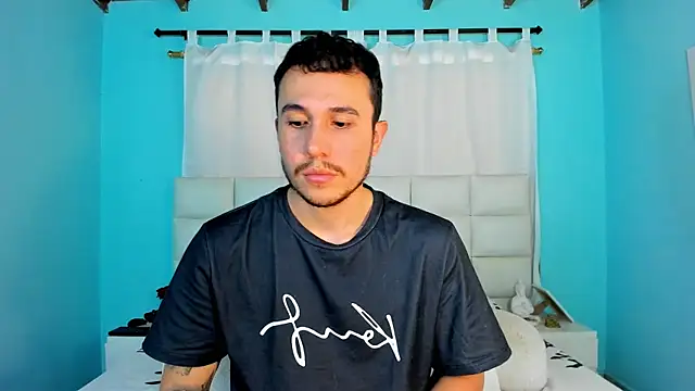 juan  jimenez online show from November 10, 2025, 9:36 pm