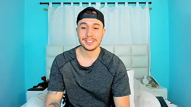 juan  jimenez online show from November 14, 2025, 9:57 pm