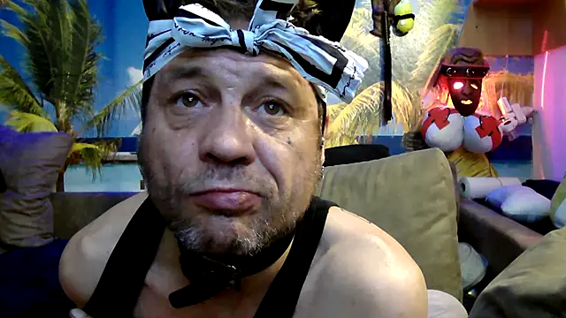 druckfug online show from December 3, 2025, 7:12 pm