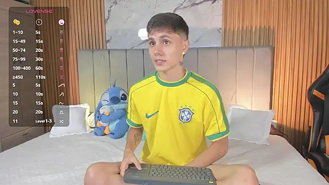 DustinLevine online show from April 22, 2026, 12:28 pm