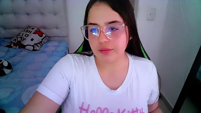 Snapshot of _alicia_z chatting on December 21, 2024, 6:02 pm alicia z online show from December 21, 2024, 6:02 pm