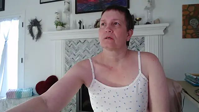 AuroraWillows online show from March 10, 2026, 2:22 pm