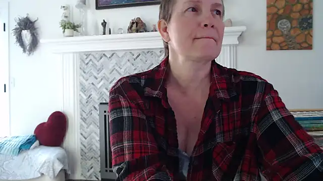 AuroraWillows online show from March 17, 2026, 2:20 pm