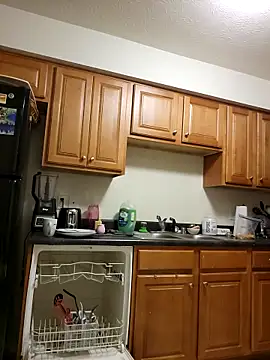 Snapshot of ImpressYouDaily chatting on March 4, 2026, 2:45 pm ImpressYouDaily online show from March 4, 2026, 2:45 pm