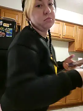 ImpressYouDaily online show from March 9, 2026, 4:11 pm