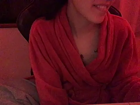 YumieCp online show from February 28, 2025, 11:25 am