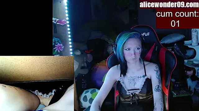 alicewonder09 online show from February 14, 2025, 4:04 am