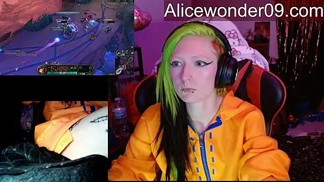 alicewonder09 online show from February 24, 2026, 5:49 am