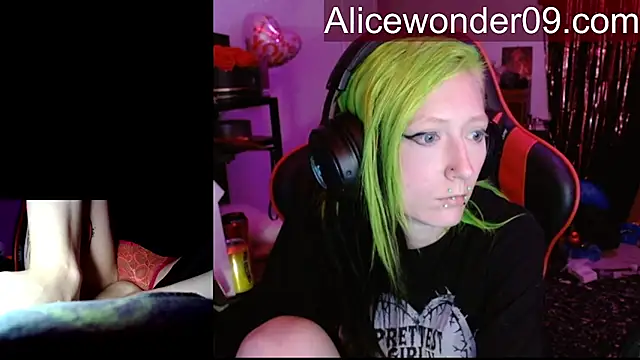 alicewonder09 online show from March 7, 2026, 4:31 am