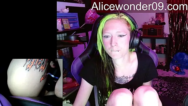 alicewonder09 online show from March 20, 2026, 3:33 am