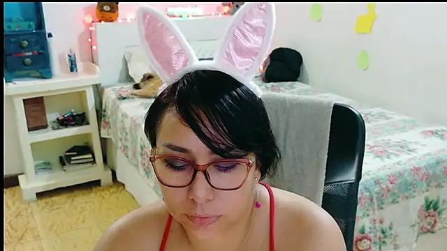 hottplay online show from April 2, 2026, 2:53 am