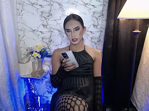 Snapshot of MirabelleNotch chatting on September 12, 2025, 12:49 pm MirabelleNotch online show from September 12, 2025, 12:49 pm