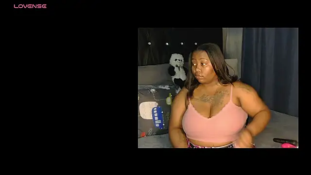 caramelbooty69 online show from November 13, 2025, 6:51 pm