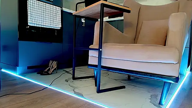 Yourfreebird online show from February 1, 2026, 7:40 am