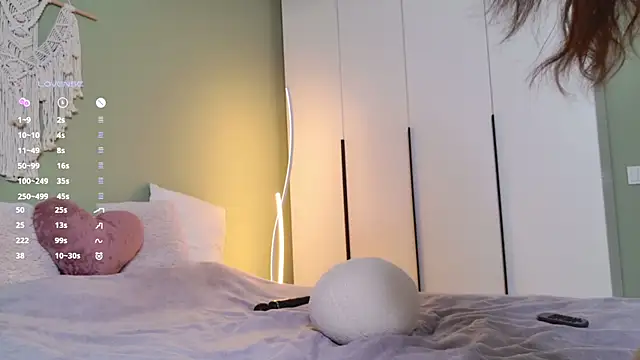 Rinas secret online show from February 26, 2025, 8:48 am