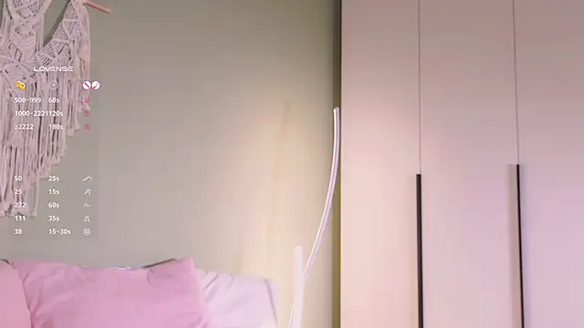 Rinas secret online show from October 31, 2025, 9:54 am