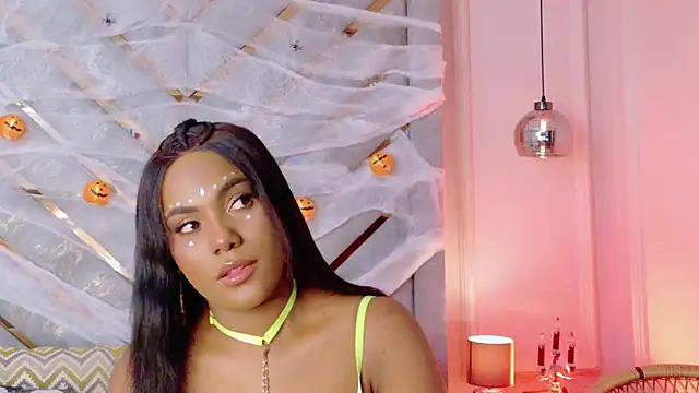 Sara Boom online show from October 30, 2025, 2:29 pm