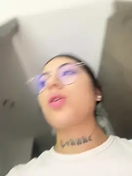 Sarasanders 4 online show from December 17, 2024, 6:13 am