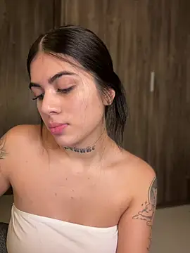 Sarasanders 4 online show from January 10, 2025, 1:53 am