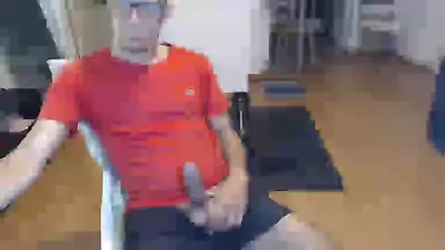 guachin hunk online show from November 2, 2025, 8:33 pm