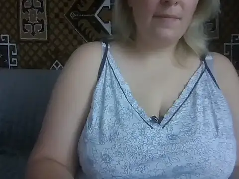 Diana Britt online show from September 19, 2025, 6:04 am