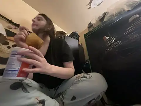 Snowbunnycake 131 online show from January 13, 2026, 7:57 am