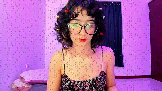  Lunnaa  online show from November 14, 2025, 11:35 pm