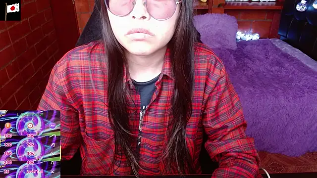 MidoriQuiinn online show from June 15, 2026, 6:54 pm