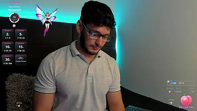 alejandro  2 online show from October 23, 2025, 5:12 pm